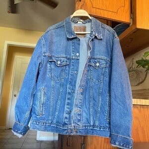 Levi’s denim jacket